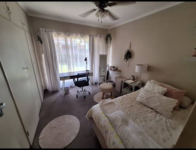 5 BEDROOM HOUSE FOR SALE IN VANDERBIJLPARK SE 3